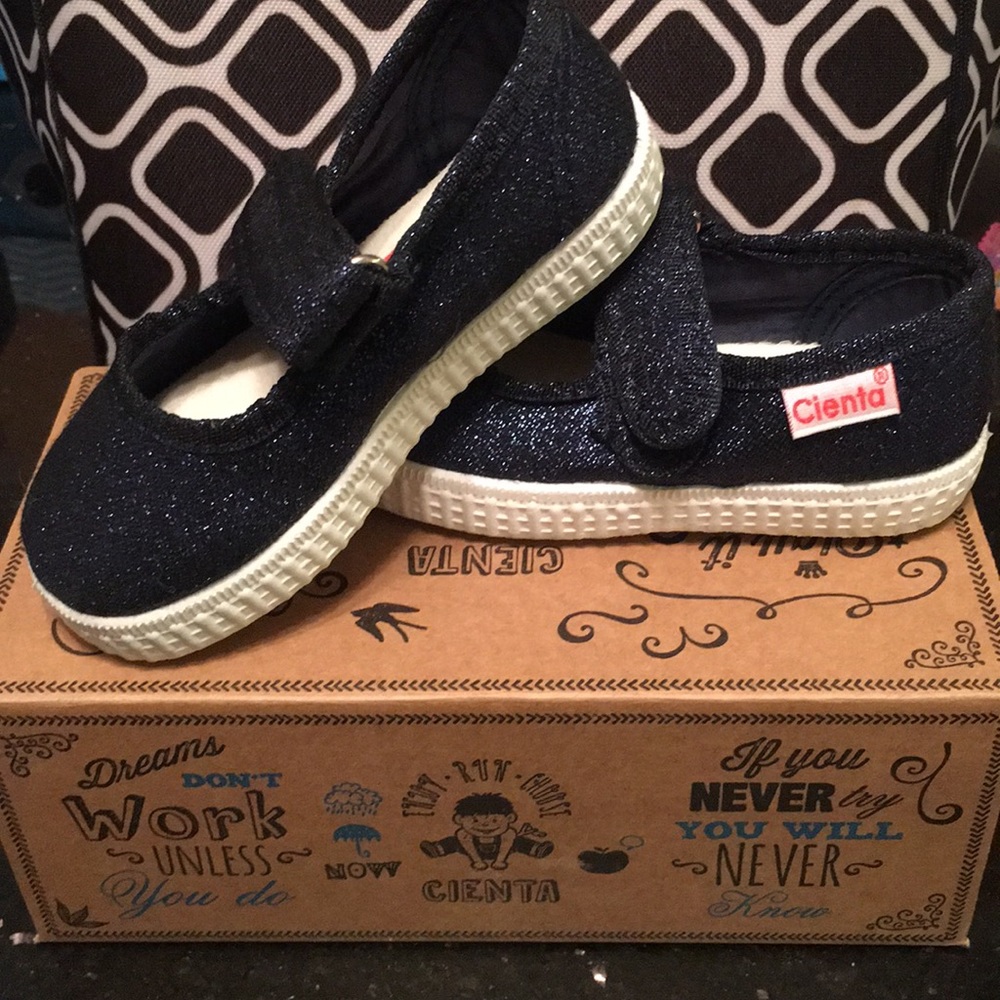Toddler navy blue sparkle Mary Jane shoes